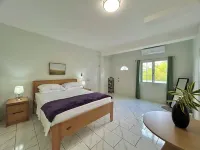 Hillside Escape- Private Pool & Breathtaking Sunset over the Town Hotels in 