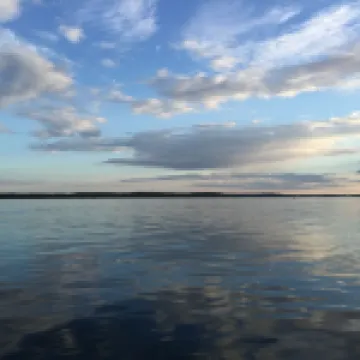 Lake Miltona, MN Weekly Rental Cabin is located right on the beach.