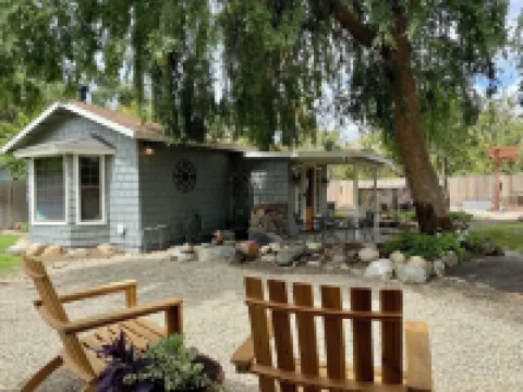 Sequoia Escape . Close to the  Springville Ranch Venue & Sequoia Nat. Park.