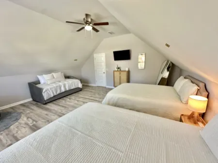 Happiness House, Very Close to the Downtown