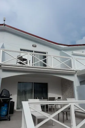 Family friendly villa less than 5 minutes from the beach