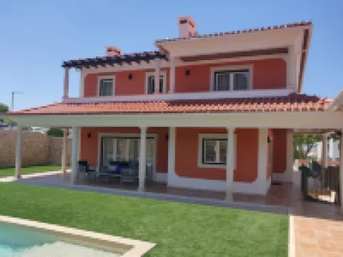 Amazing Villa with capacity for 8 people. Hotels in 