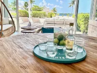 Paradise on the beach beautiful one bedroom