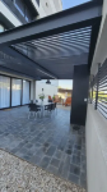 Charming 2-bedroom apartment in fabulous Mendoza close to shopping center.