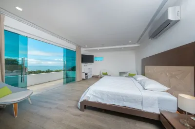 Luxury Villa Los Monos with Private Pool & Oceanview