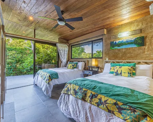 Encantada- Brand New Villa, Truly Spectacular with Mountain and Ocean Views 薩維格瑞住宿飯店