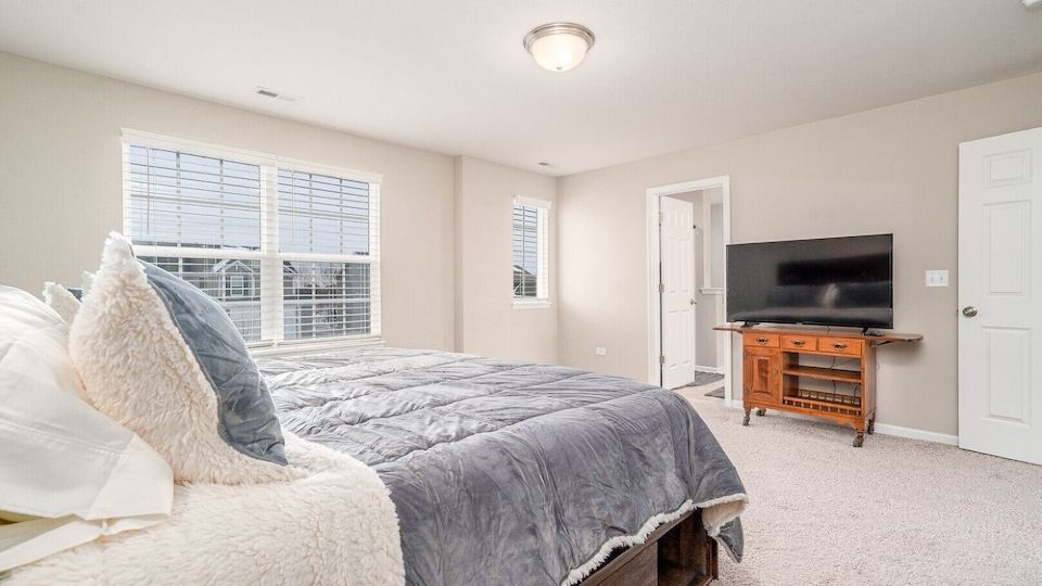 Beautiful Peaceful 3 Bedroom Home in Plainfield