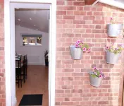 Cosy Studio: Kitchen, Parking, 10' walking to Town