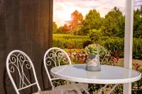 Beauregard: Elegant Cottages in Serene Matakana