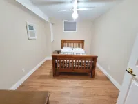 Firefly Hut - Cheerful 6-bedroom cottage with serene beauty Hotels near The Ridge at Manitou Golf Club