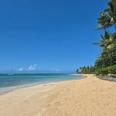 Punta Popy 3Br Duplex with Pool, Walk to Beach