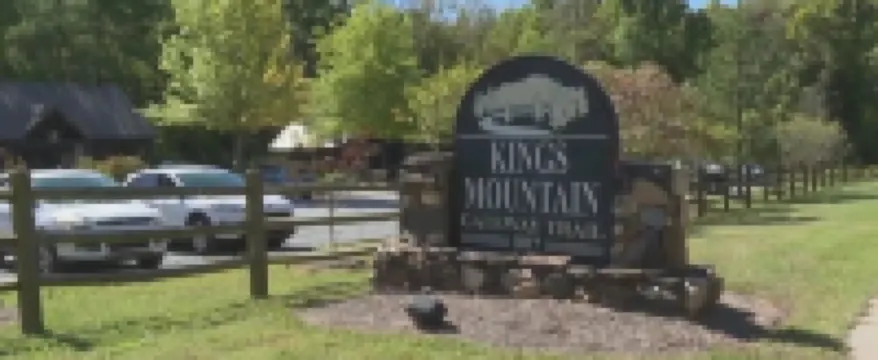 JackPotz BNB- Cozy Modern Bungalow, 5 min. to Two Kings and More!