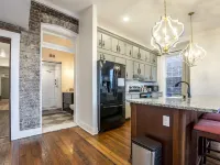 Large Downtown Artist's Loft, 30 min to Lexington, Horse, Bourbon, R River Gorge Hotels in Clark County