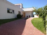 Villa with privacity and near beaches. Private swimming pool and great garden
