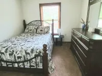 Game Room, Fire Pit, Close to Lakes, Quiet St, Family Time in the Mountains!