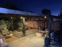 Unique & Chic Apartment with Spectacular Outside Living Room