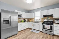 4 bedroom home near Downtown GR