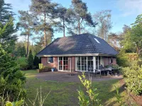 Beautiful 10-person house in the Veluwe with sauna, pet friendly