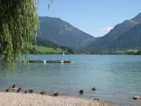 Comfortable, fully furnished apartment with mountain views for 4 people