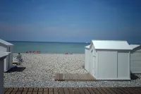 Bright quiet apartment, center Hotels in Le Treport