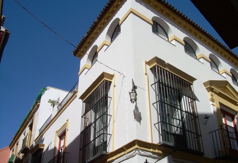 Patio de Tintes Old town 6 pax