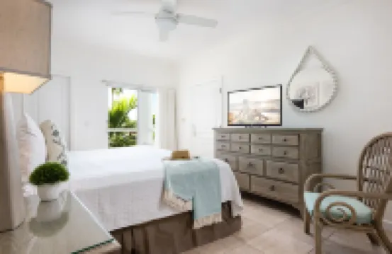 Gorgeous Second Floor, Ocean Front with Huge Wrap Around Balcony!!!