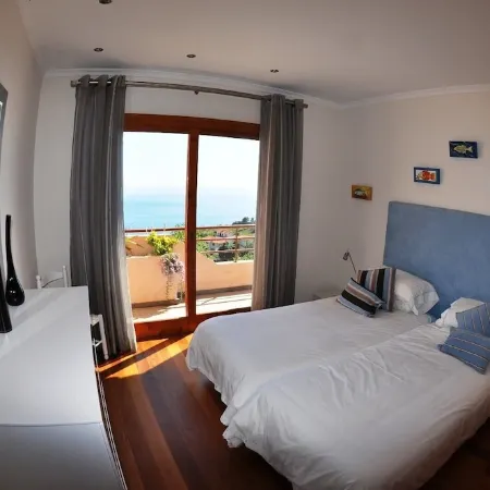 Spacious Villa,  18 Ocean View, Large Heated Pool, 5 Min from Calheta Beach