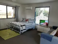 Seaside, on Bike Trail with Free Fibre and Streaming.  Double Glazed Comfort. 카터스 비치 호텔