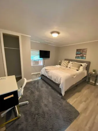 Syracuse Getaway Your Home Away from Home Отели рядом с достопримечательностью «Greyhound: Bus Station»