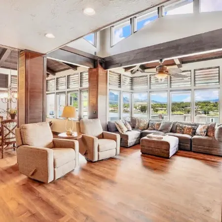 Spectacular Oceanfront Getaway at Kalapaki Beach