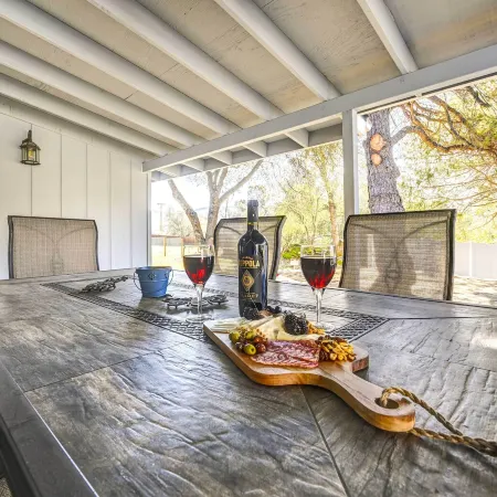 Walk to Dtwn! Dog-Friendly Oakhurst Gem with Yard