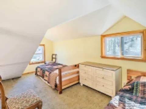 Cozy Tannersville Gem - Ski, Hike, Explore! Hotels in Pocono