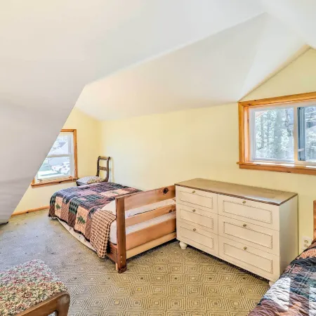 Cozy Tannersville Gem - Ski, Hike, Explore!