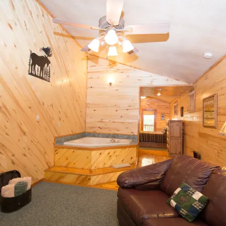Upper Canyon Inn & Cabins