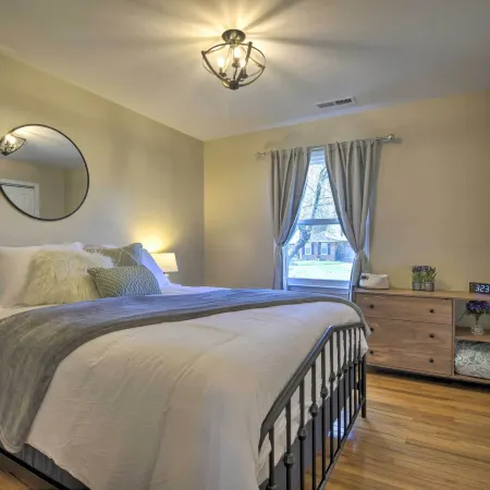 Sunny Family Home, 3 Mi to High Point Market!