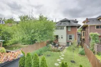 Modern Louisville Apartment w/ Furnished Deck - Apartments
