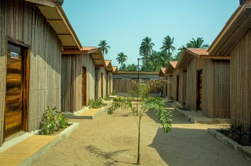 Rosh Beach Resort Hotels in Badagry