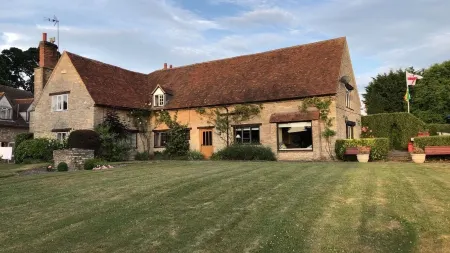 Church Hill Farm Отели рядом с достопримечательностью «Warwick Racecourse»