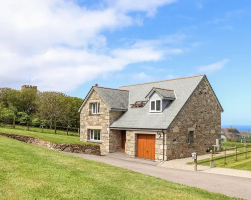 Charlotte's House Hotels in Pendeen