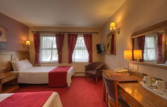 布倫特伍德酒店 - 格林國王旅館