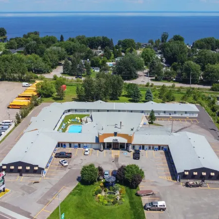 Motel Roberval Отели в г. Роберваль