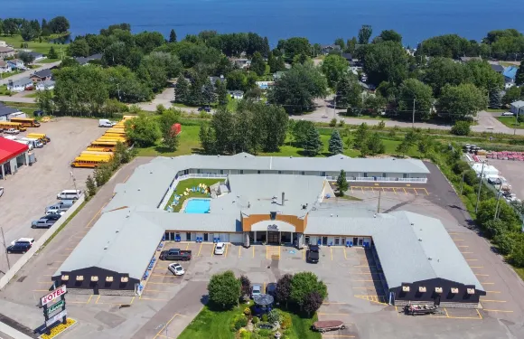 羅伯瓦爾汽車旅館