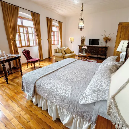Casa Montalvo Bed & Breakfast Hotels in Cuenca