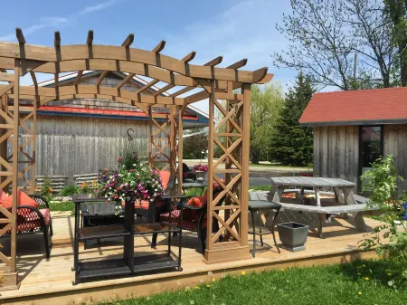 My Friends Inn Manitoulin