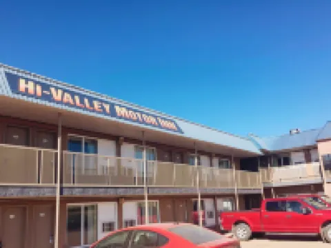 Hi Valley Motor Inn Hotels in Valleyview
