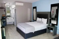 653 Hotel Hotels near Datilera Azteca