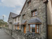 Anadlu Hotels in Llanbedr