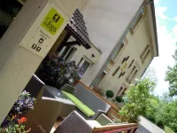 Logis Prim'Hôtel Bagatelle فنادق في Mutigny
