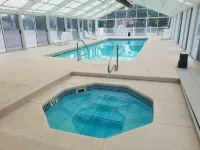Aquarius Inn Hotels in Wayne County