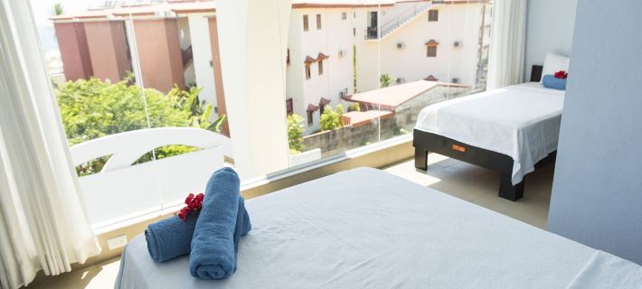 Room2Board Hostel and Surf School Hotels in Jaco